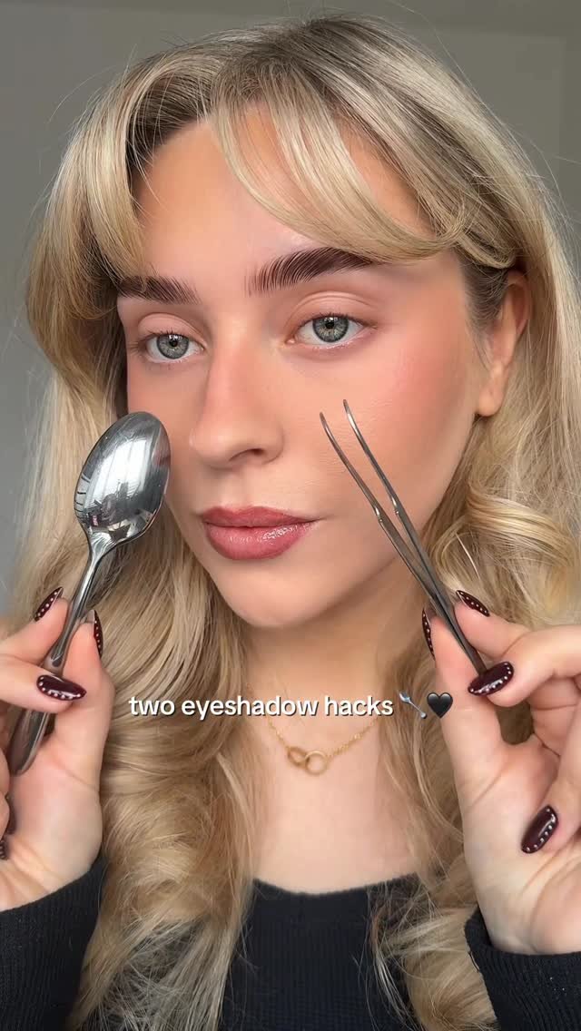 lenkalul 게시물 이미지: 2 eyeshadow hacks…which one do you like more?...