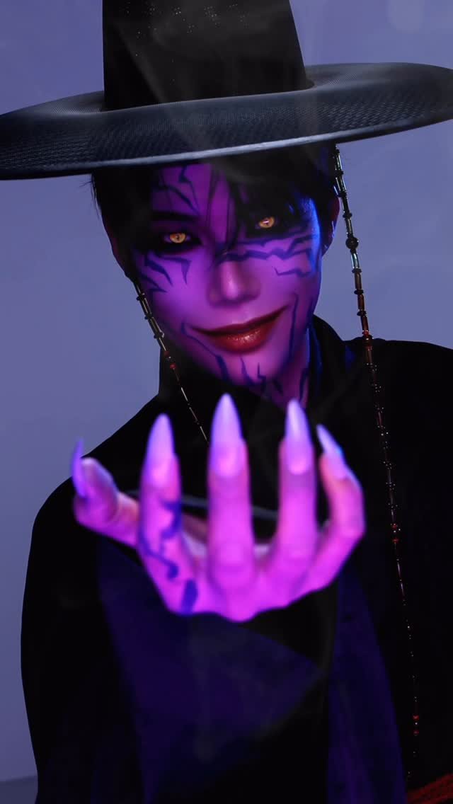 leojmakeup 게시물 이미지: Hello world 😈 Saja boys Cover makeup...