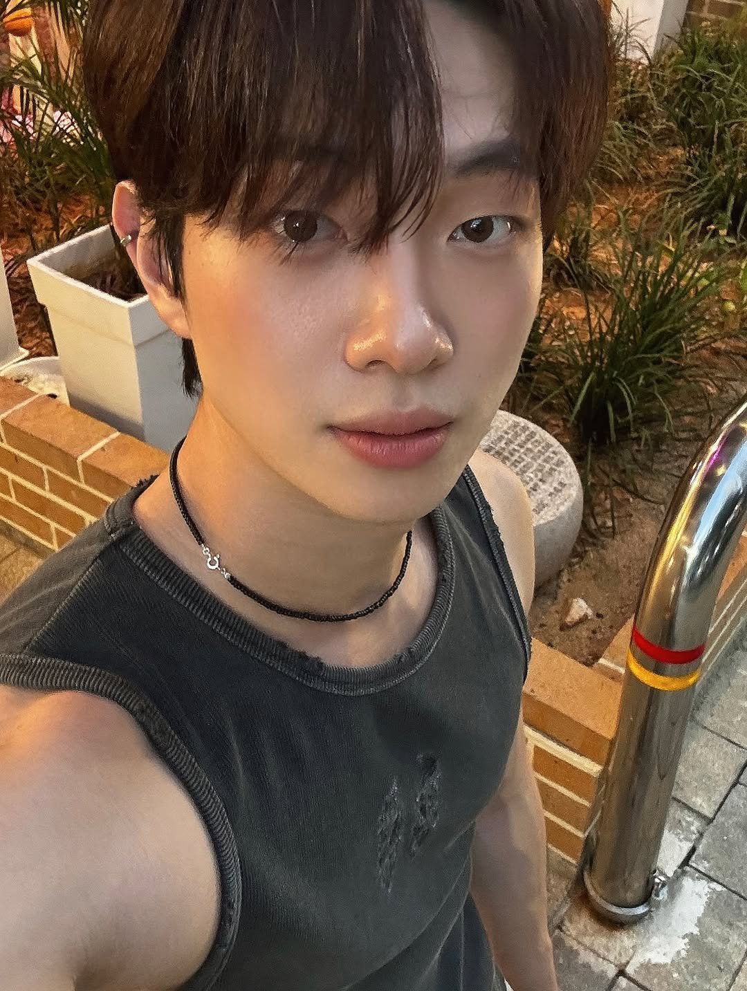 Photo by 륜Ryan on August 09, 2025. May be an image of 1 person, hair and text.