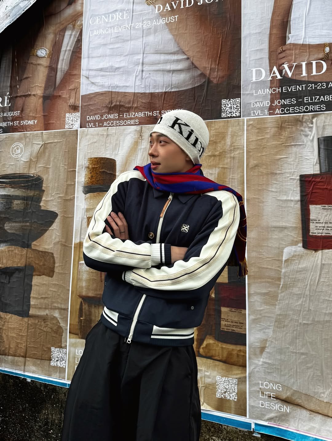 Photo shared by 륜Ryan on August 19, 2025 tagging @ryunppiness_98. May be an image of sweatpants, jacket, turban, turtleneck, beret, headscarf, face mask, scarf and parka.