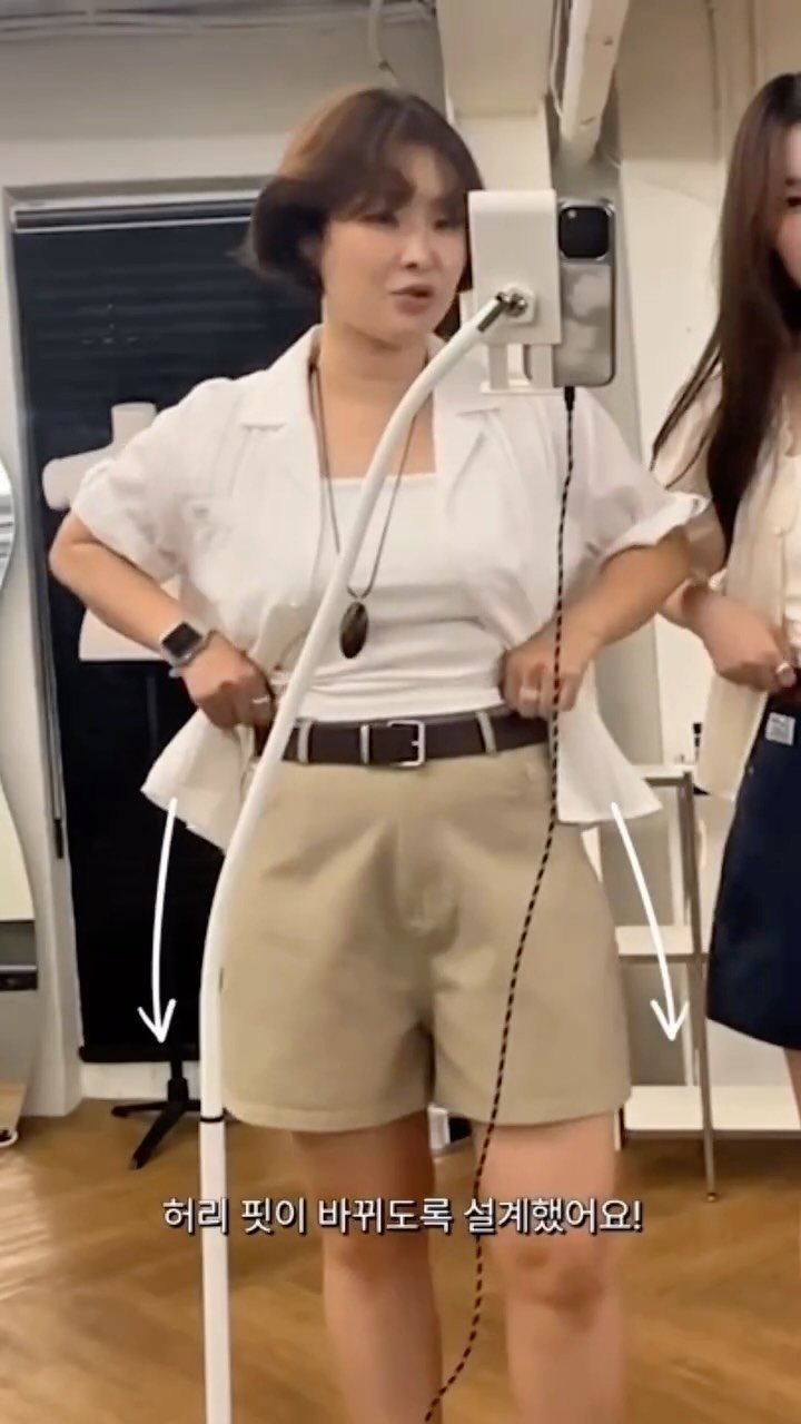 levelj__ 게시물 이미지: 저는 볼륨 있는 하체때문에 
 힙에 맞춰 반바지를 입게되면 밑단이 전부 A라인으로...