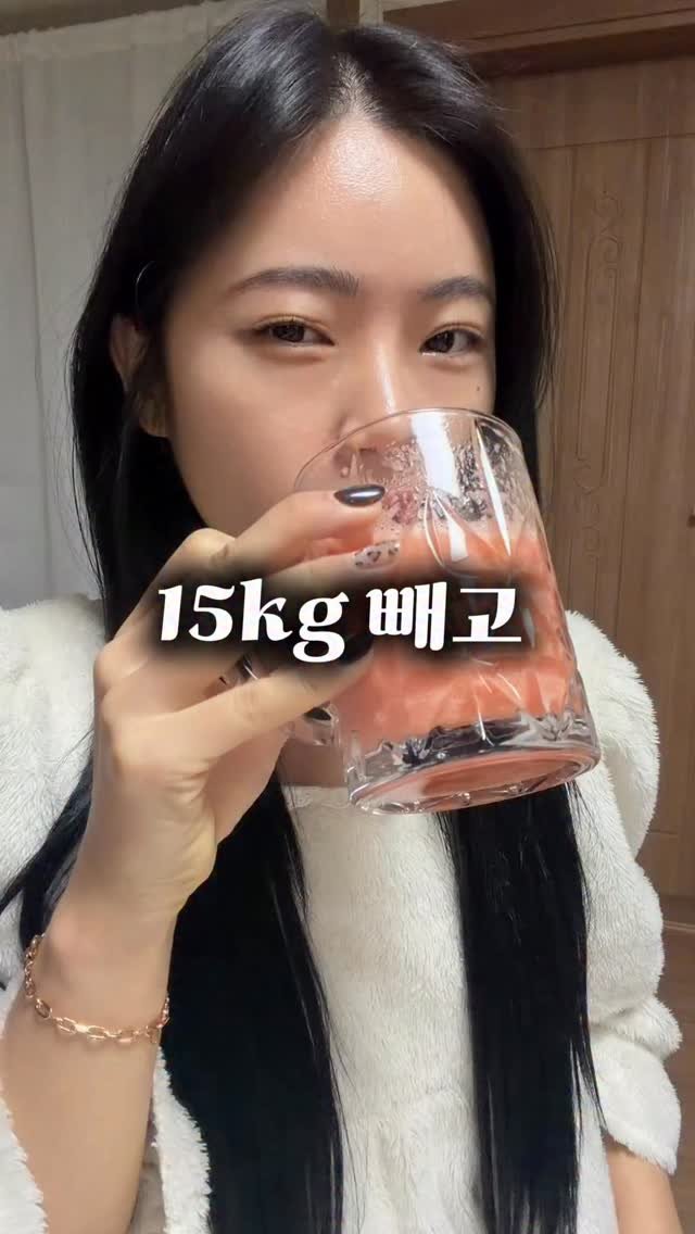 lia_lia_a_ 게시물 이미지: 의사들도 아침 식단으로 #협찬 
가장 추천하는 조합인 거 아시죠? 

15kg 빼고...
