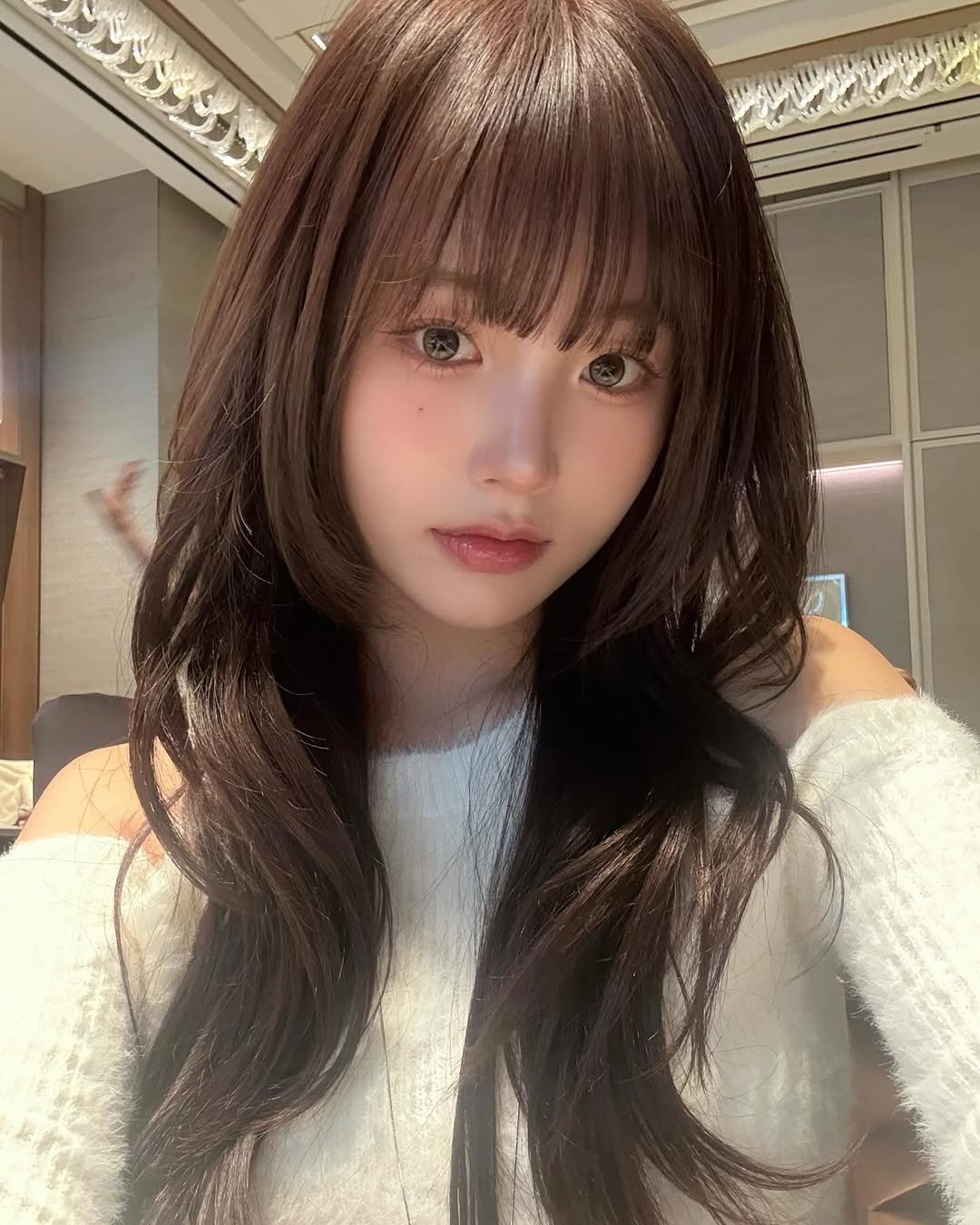 Photo by 리향 on December 07, 2025. May be a selfie of one or more people and hair.