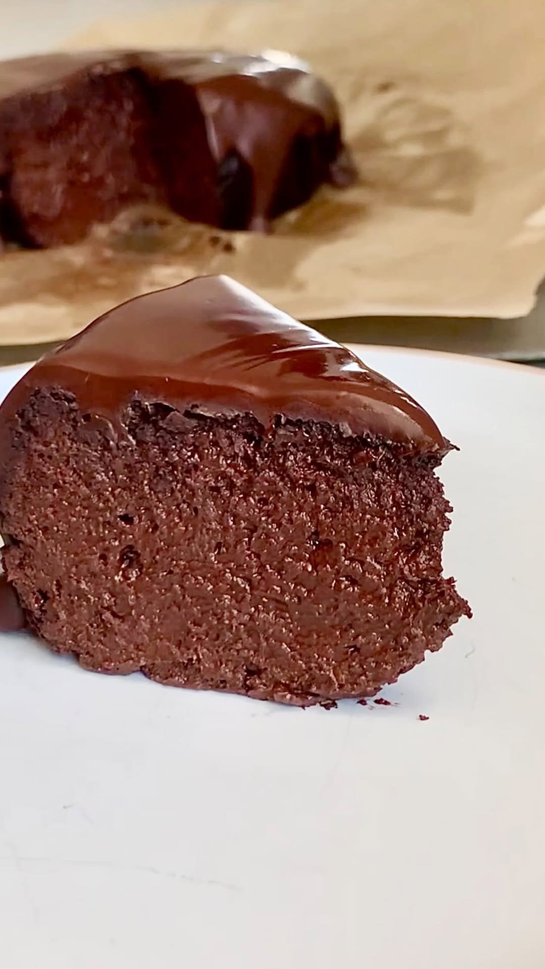 lilsipper 게시물 이미지: @lilsipper 3-INGREDIENT CAKE ready in 30...