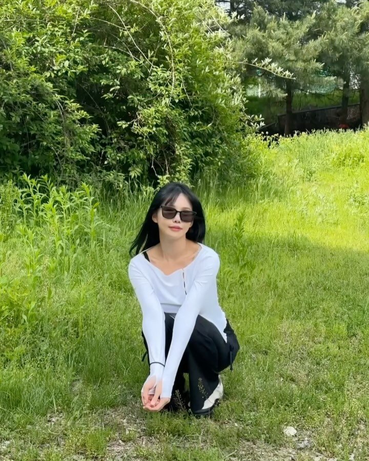 lily_ujoo 게시물 이미지: #광고 선글라스 안 어울려서 잘 안 쓰는데
민낯에 #질스튜어트선글라스 하나...