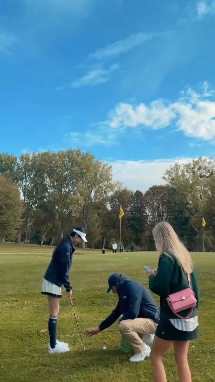 lily_ujoo 게시물 이미지: 도빌에 도착하자마자 라코스테에 빠져버렸다💚
2일차 아침부터 숏게임 배틀🔥
이건...