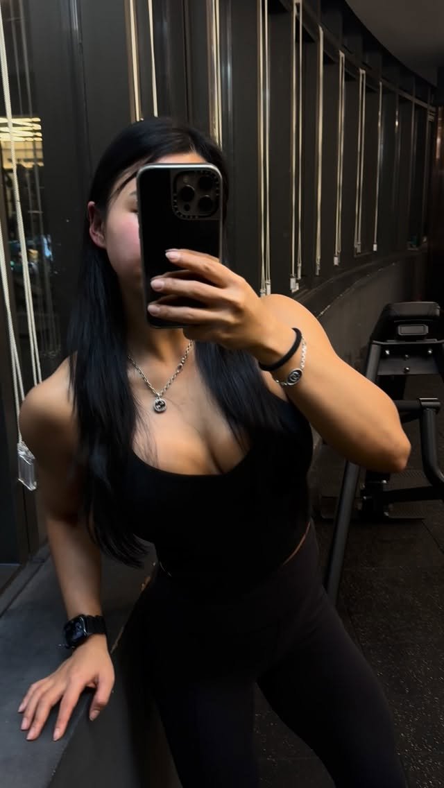 lim_sso_young 게시물 이미지: 멈춰있는 피드가 불쌍해서 올려줄거야~~ 뚱뚱
요즘 나는 너무 많은 선택의 순간이...