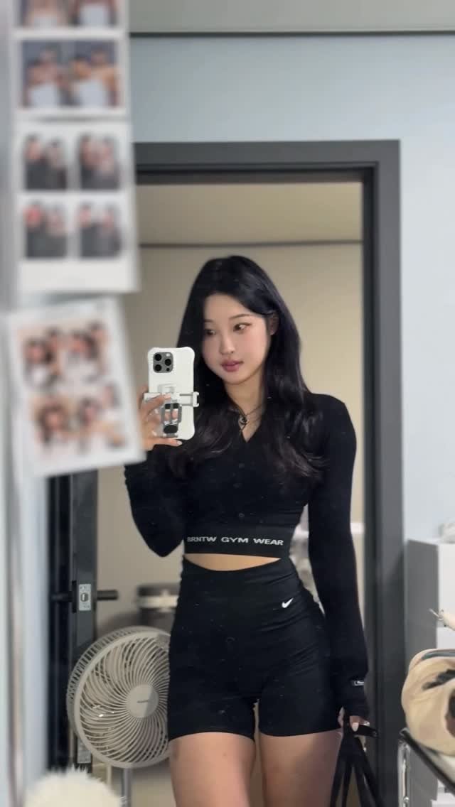 lim_yeti 게시물 이미지: 조금 통통해져도 젤로 예뿌댓서🖤
느슨해지기 #비시즌