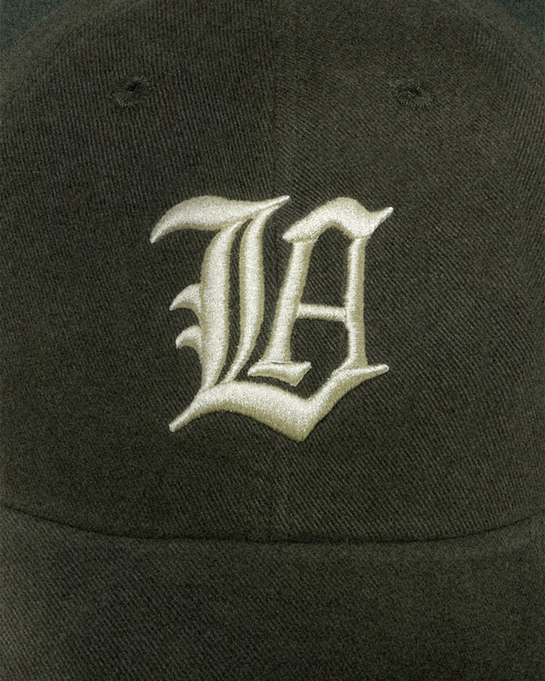 lin.ave.nue 게시물 이미지: NEW LA BALLCAP
Two textures, two moods.

두 가지의...