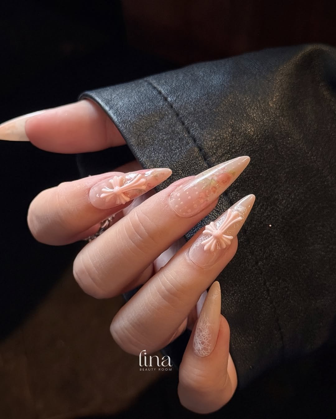 lina.beautyroom 게시물 이미지: Thánh giá tới luônnnn 🕺🏻🤌🏻🪩
𝐇𝐢̀𝐧𝐡 𝐚̉𝐧𝐡 𝐝𝐨 𝐭𝐞𝐚𝐦...
