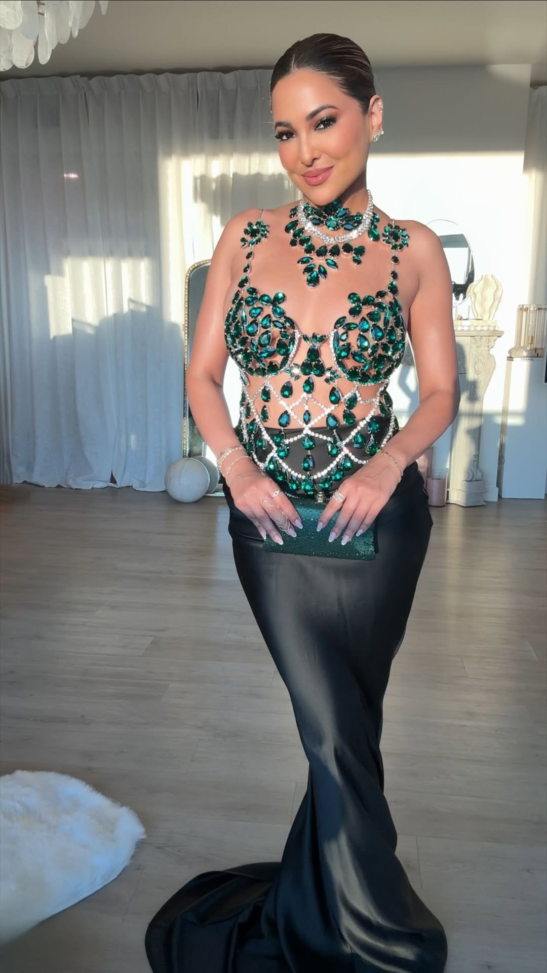 linanoory 게시물 이미지: GRWM: Styling The Most Stunning Body Chain Pt....