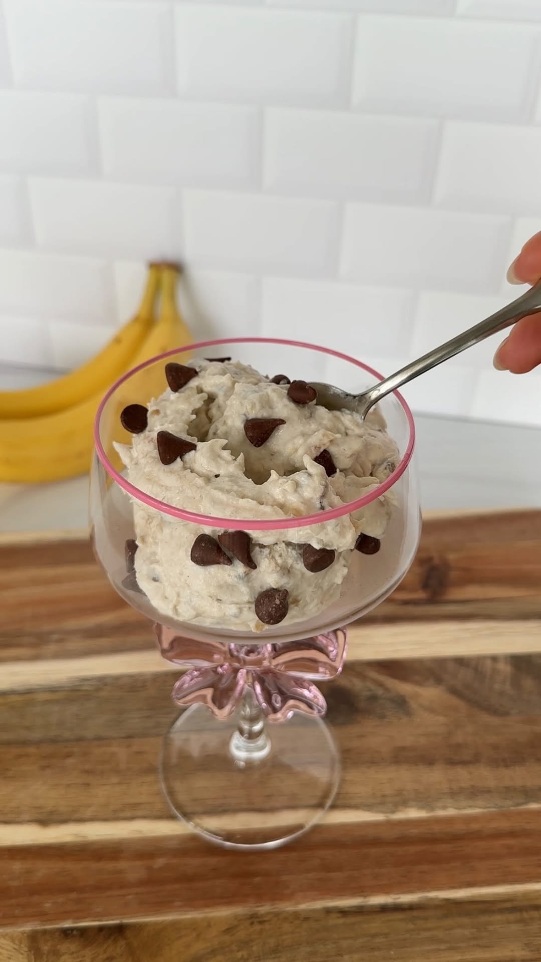 lindsay.keosayian 게시물 이미지: say less 😍🍨✨

You’ll need:
1 banana,...