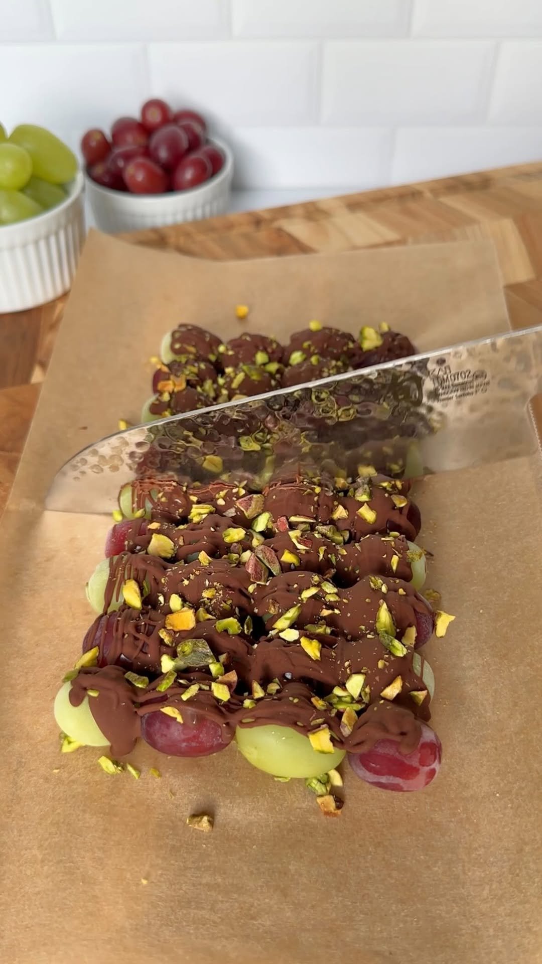 lindsay.keosayian 게시물 이미지: craving conquered 🤭

Chocolate Pistachio Grape...