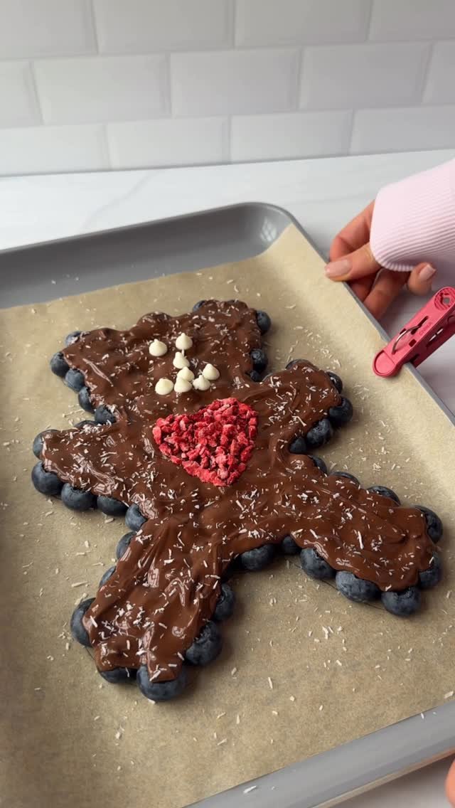 lindsay.keosayian 게시물 이미지: the end was tough 🥲

Bear Blueberry Bark...