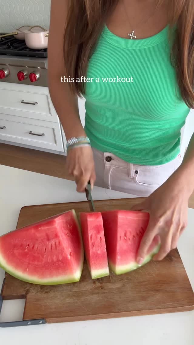 lindsay.keosayian 게시물 이미지: skip the fake stuff 💦🍉

You’ll need:
4 cups...