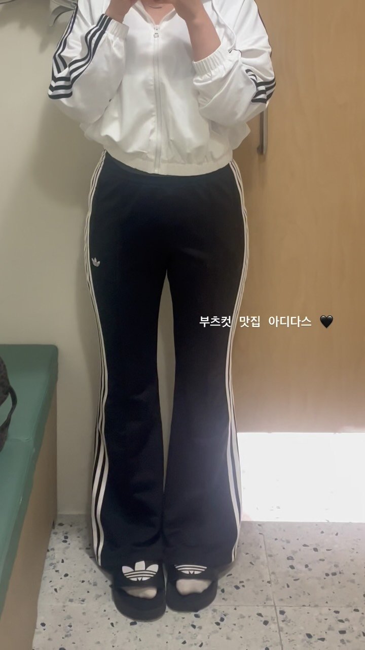 line_1ine_store 게시물 이미지: 부츠컷 맛집 사장님이 빠졌던 아디다스 부츠컷 ..🖤🖤 (정보 👇)

이전 3초 릴스...