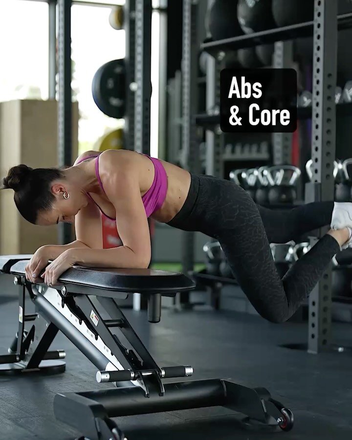 lisafiittworkouts 게시물 이미지: Today is abs & core day🔥 core work has been a...