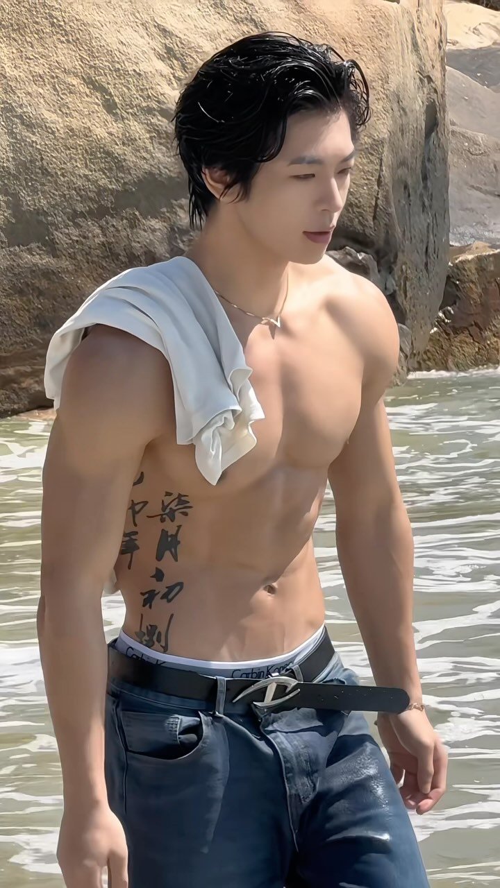 lisiqi_li47 게시물 이미지: 🌊🌊🌊