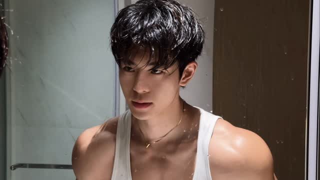 lisiqi_li47 게시물 이미지: 🖤🖤🖤
#fitness #boy #cool