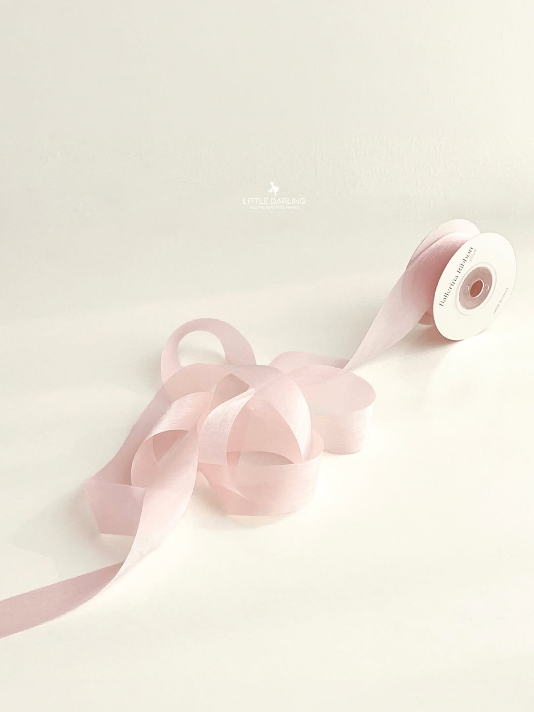 Photo by (주)리틀달링✨ 꽃자재, 패키지디자인 on April 24, 2026. May be an image of text.