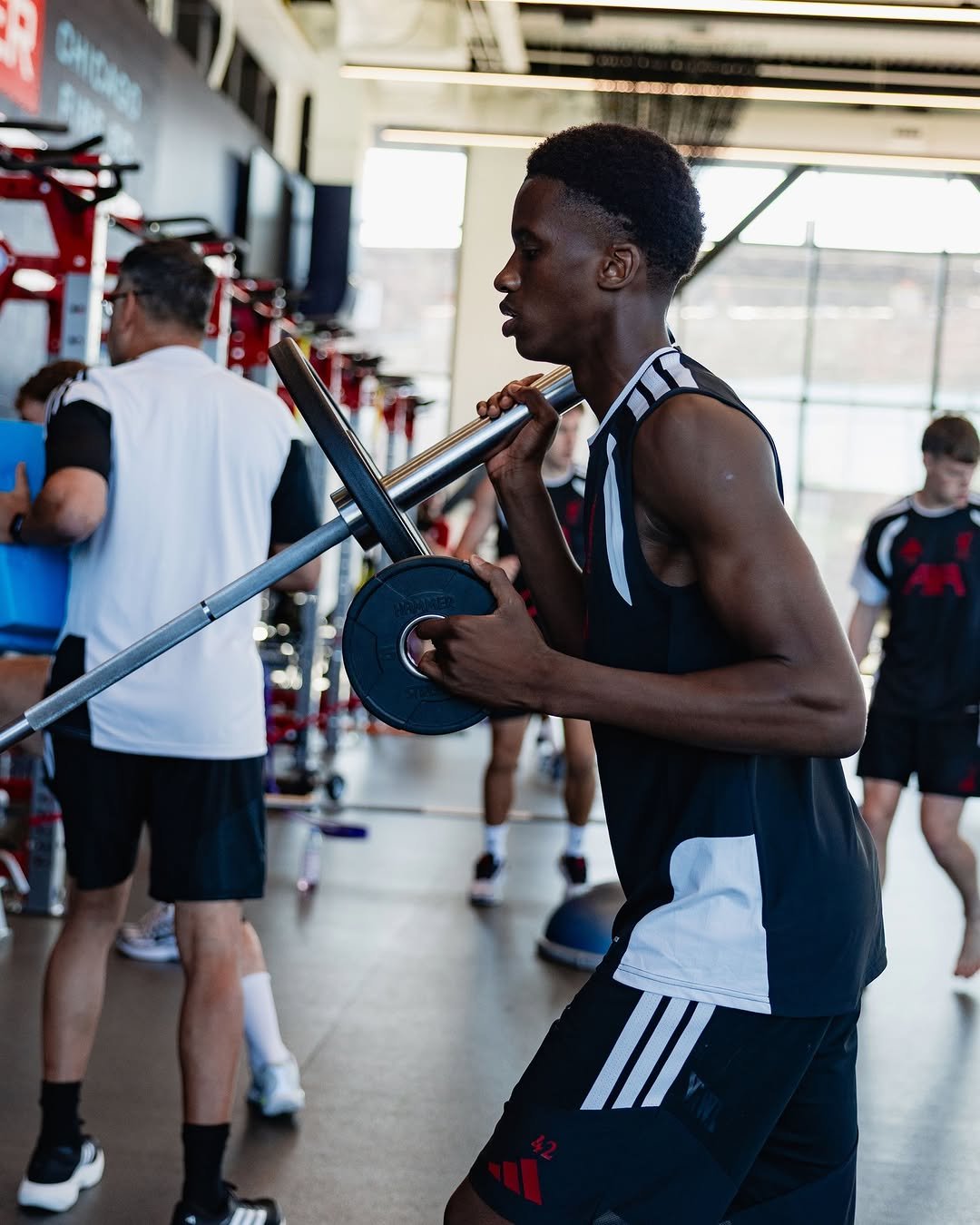 liverpoolfc 게시물 이미지: Back in the gym 💪
