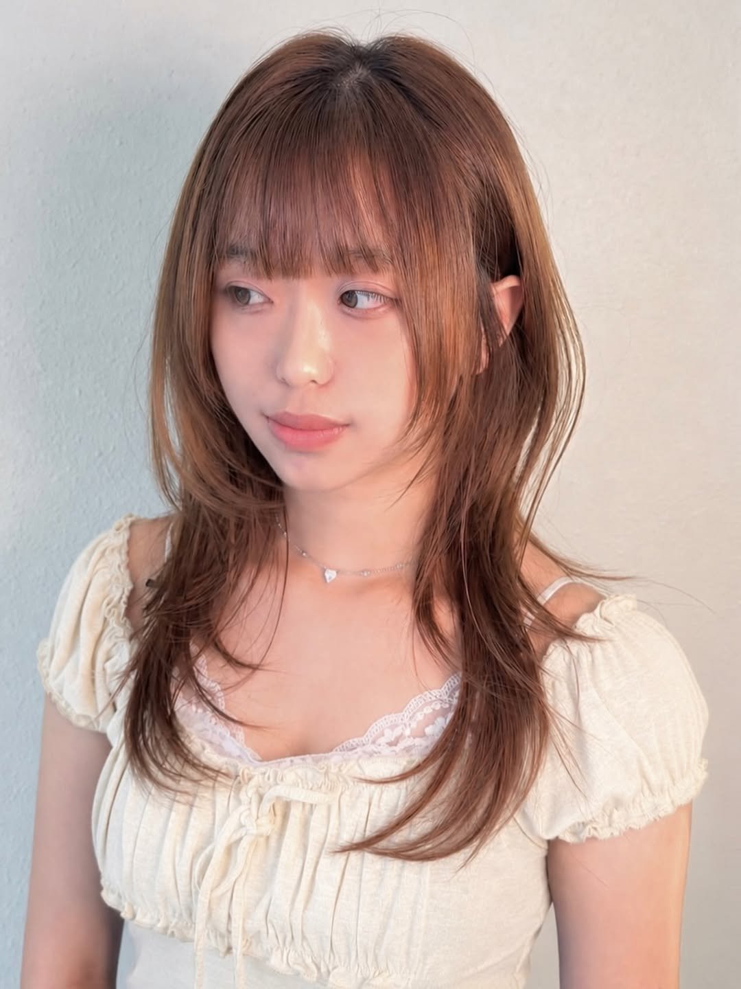 lkmforetgarden_jini 게시물 이미지: 가벼운 레이어가 만드는
부드러운 분위기와 자연스러운 옆볼륨!!
손질까지 쉬운...
