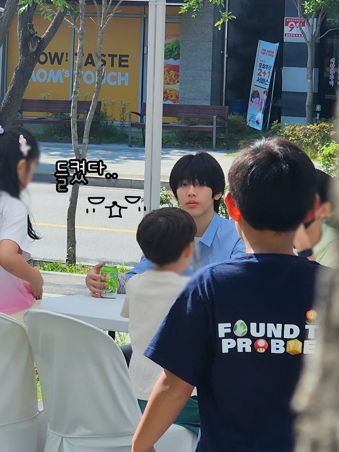 lllsallsalll 게시물 이미지: 오랜만😄
막내 한자시험 보고
언니오빠가 소속해 있는 각 기관에서 진행하는
행사부스...