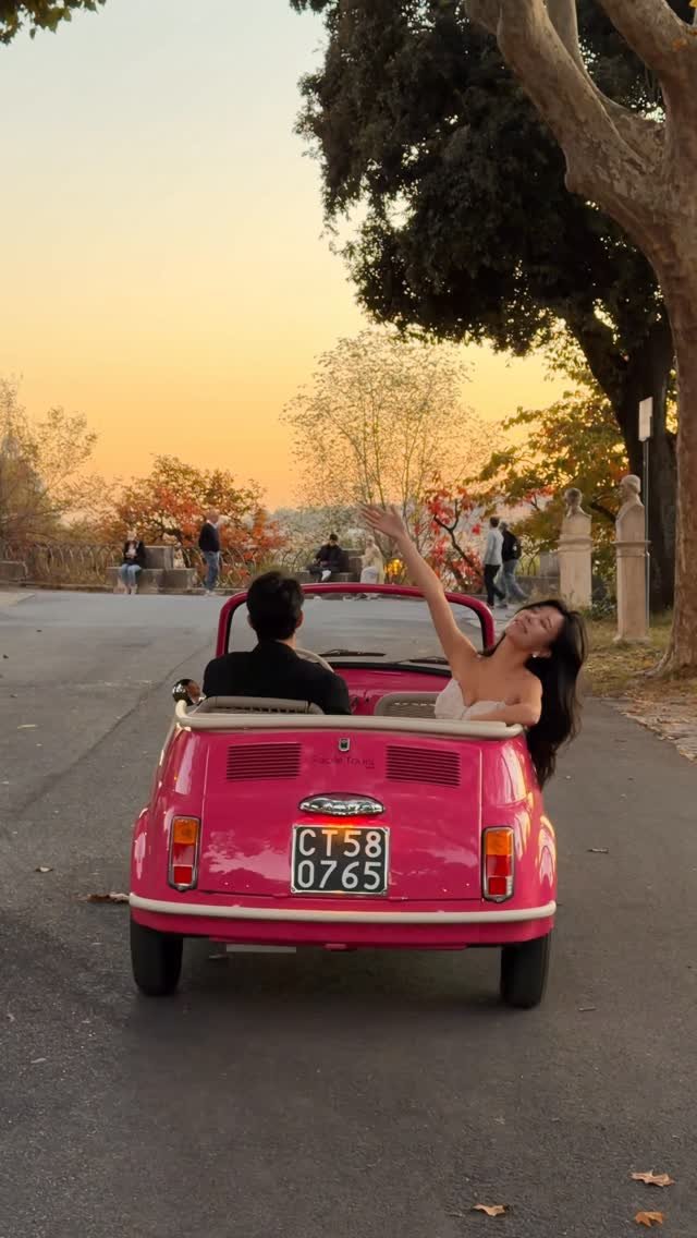 lloveeely 게시물 이미지: 사랑에 빠질 수밖에 없는 도시 🤍

빈티지카 타고 달릴 때 그 감성 잊지...