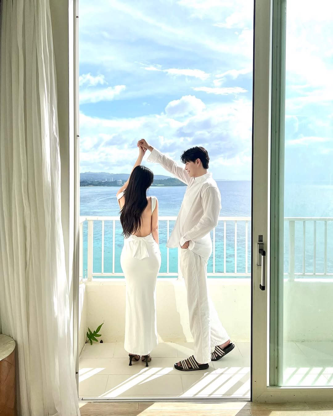 Photo shared by 예영 / 여행, 순간순간을 기록 on September 01, 2025 tagging @lottehotel_guam, and @ji_jiji03. May be an image of 2 people, barong, wedding and text.
