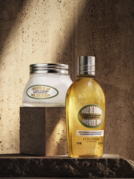 Photo by 록시땅 코리아 L'OCCITANE en Provence on August 28, 2025. May be an image of fragrance, hair product, bar soap, perfume, hand cream and text that says 'CINCETREDELART LAIT CONCENTE REDELATT D'AMANDE HALMONDOIL CONCENTRATE AND HUILE HUILEDEDOVGE DEI DOUGE AMANDE SHOWER O1 E NETTOVANTE ADOUCSSANTE CLEANSINGA SOFTENING L'OCCITANE N PROVTNCE UELT EN 250ML A'.