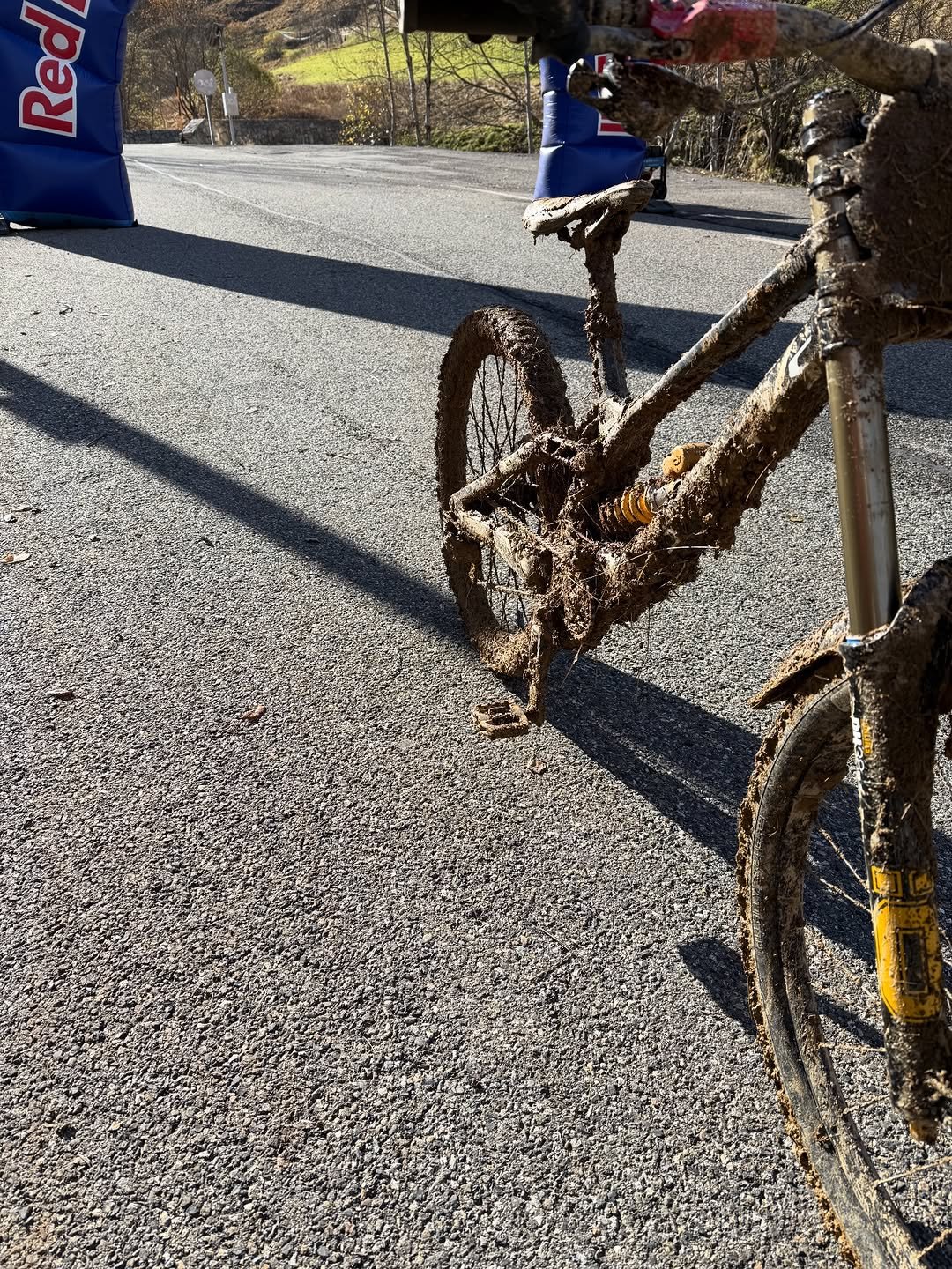 Photo by SUPERBRUNI - MTB on December 14, 2025. May be an image of bicycle and tire.