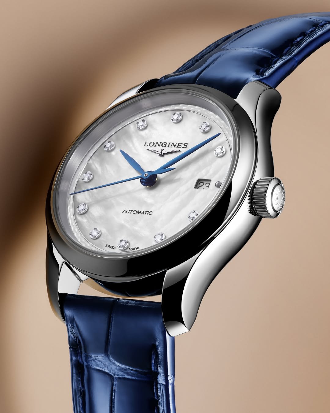 longines 게시물 이미지: A luminous interplay of blue and light,...