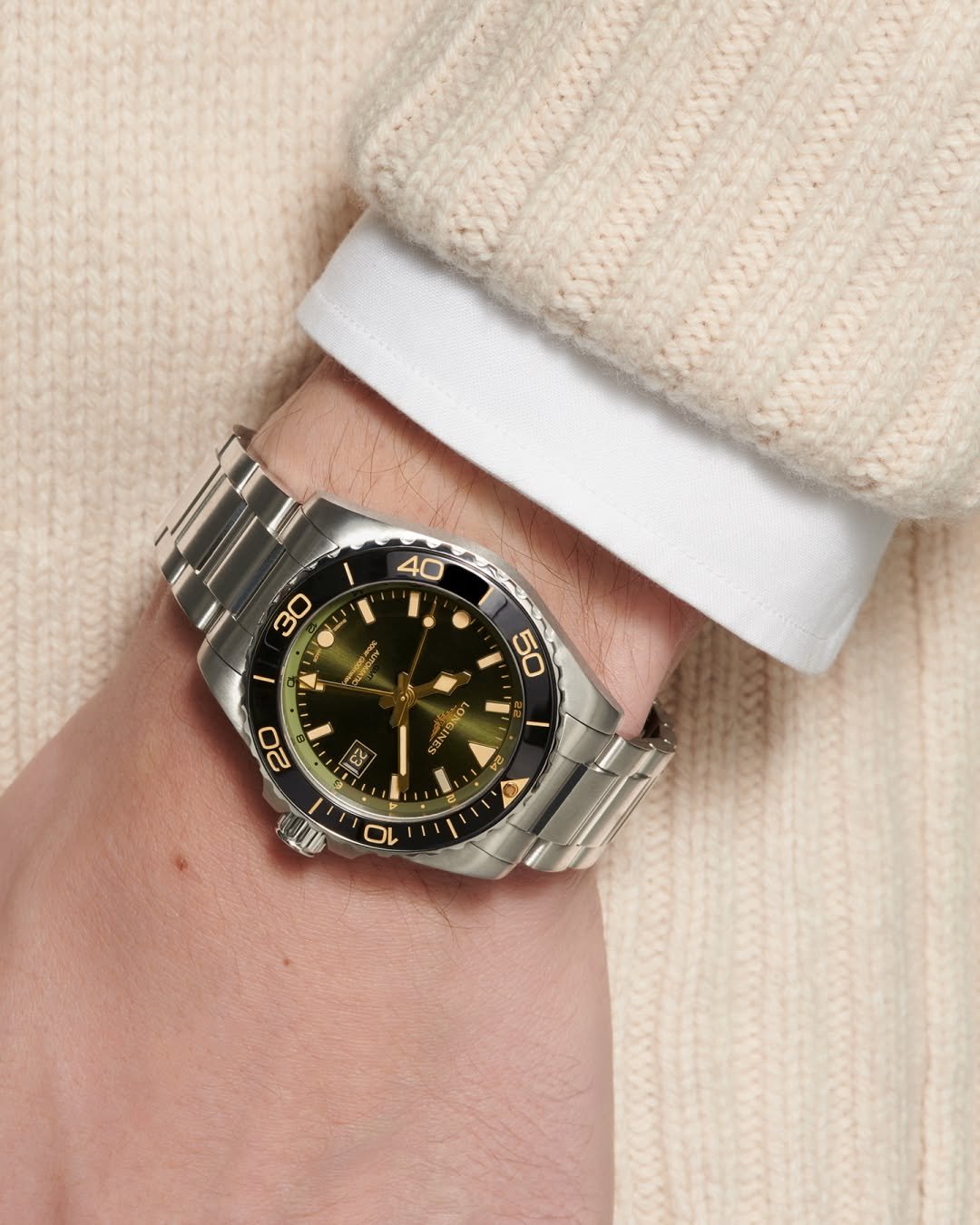 longines 게시물 이미지: Crafted for modern explorers, the...