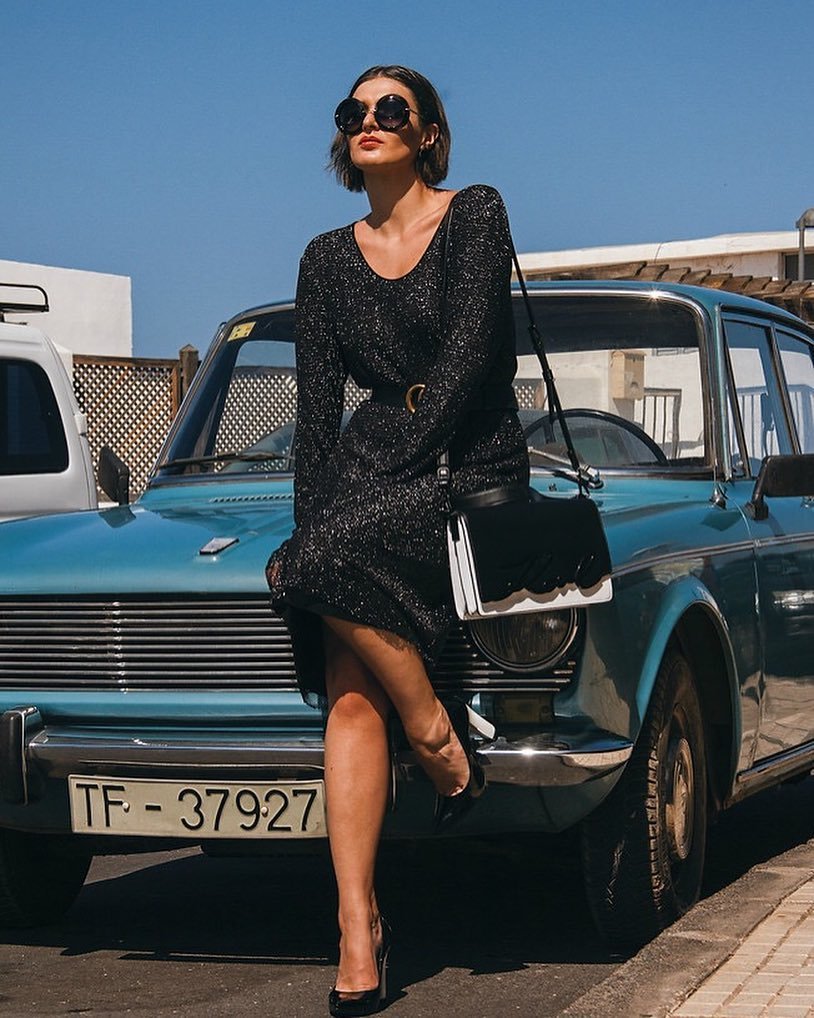 lookbook 게시물 이미지: Shine bright today 💫
Look: "SHINE BABY, SHINE"...