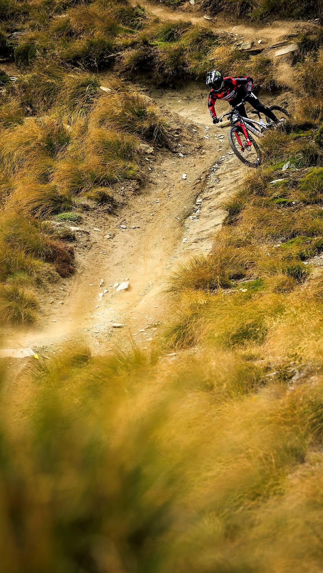 lorisvergier 게시물 이미지: Missing those days ! Proper riding and testing...