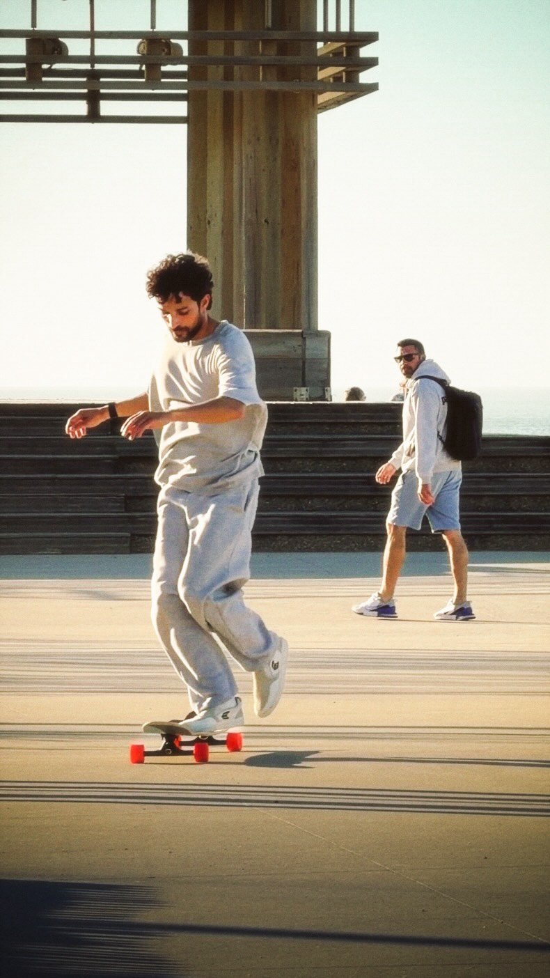 lotfiwoodwalker 게시물 이미지: If you guess the right number, you win a hug...