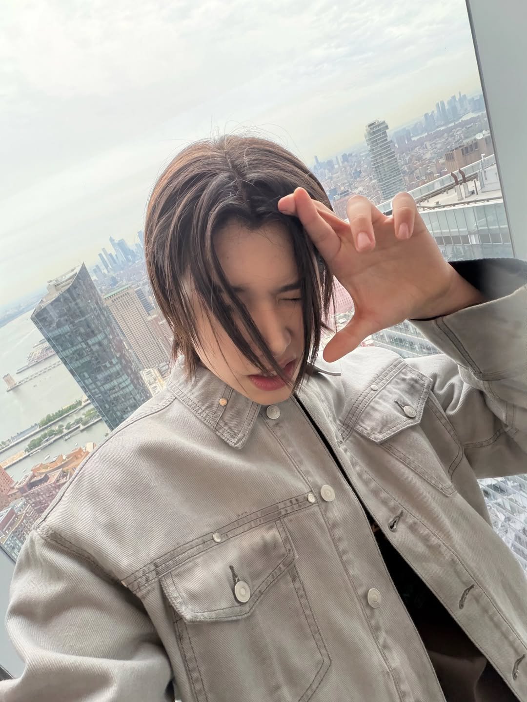 louisl.ngshot 게시물 이미지: 🤞

#LNGSHOT #롱샷 #LOUIS #루이