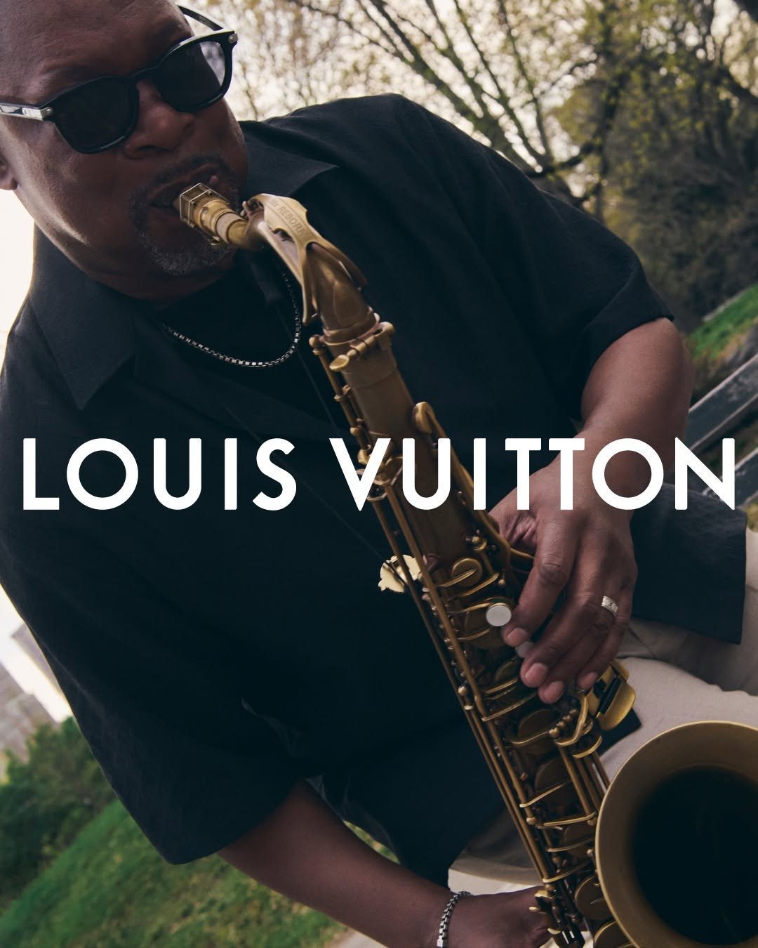 louisvuitton 게시물 이미지: Metropolitan rhythm. Immersed in the...