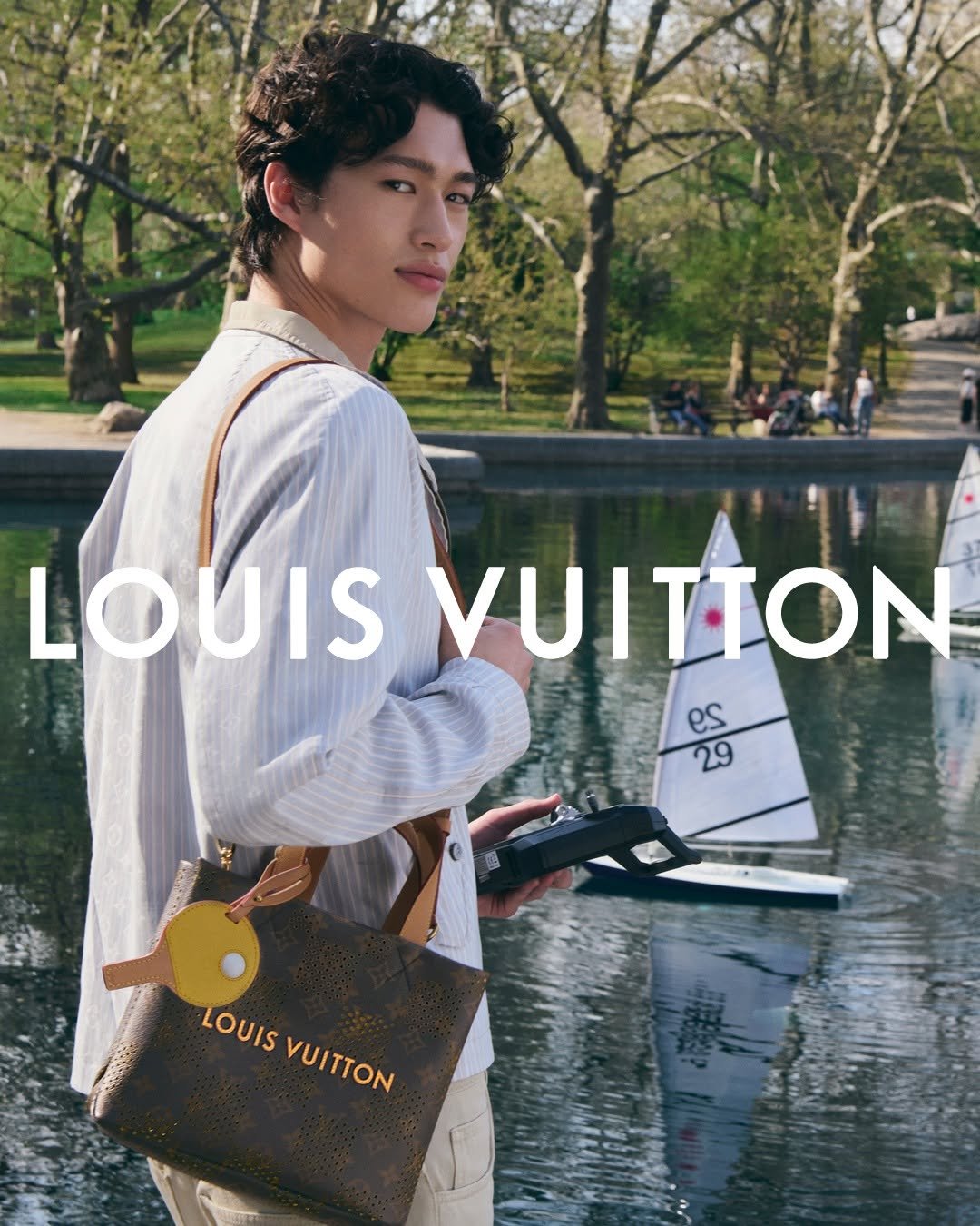 louisvuitton 게시물 이미지: Pre-Fall 2026. Reshaping the modern dandy,...