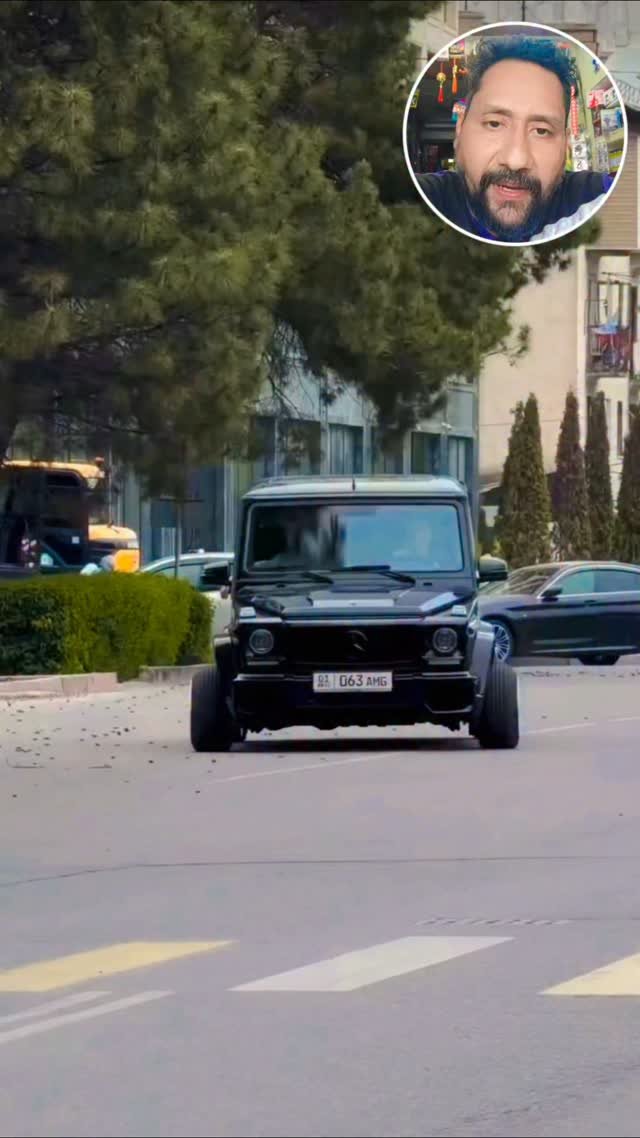 love2travells 게시물 이미지: Bhai market में ये नया फैशन है......