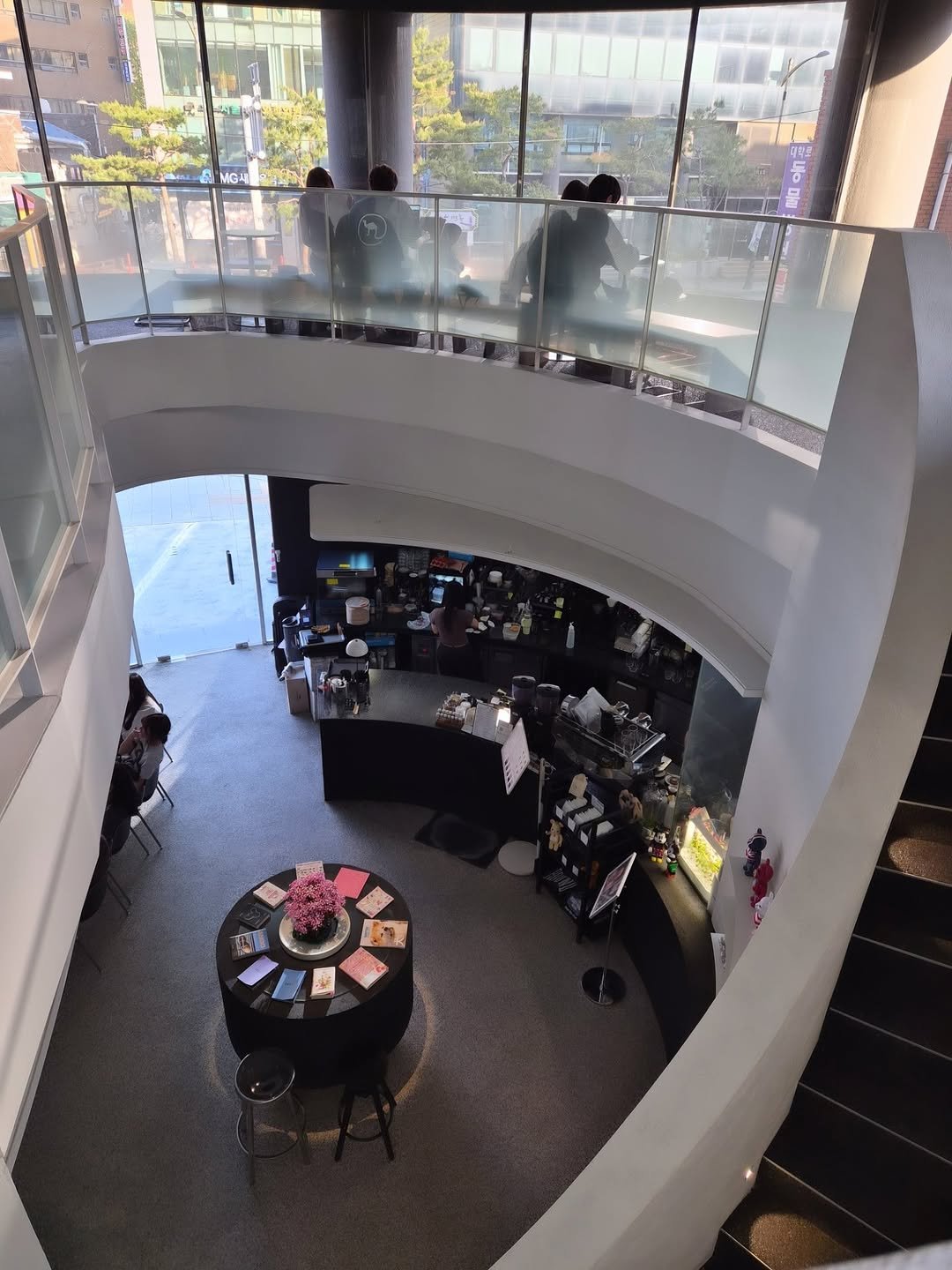 Photo by 분홍나비 on April 27, 2026. May be an image of text.