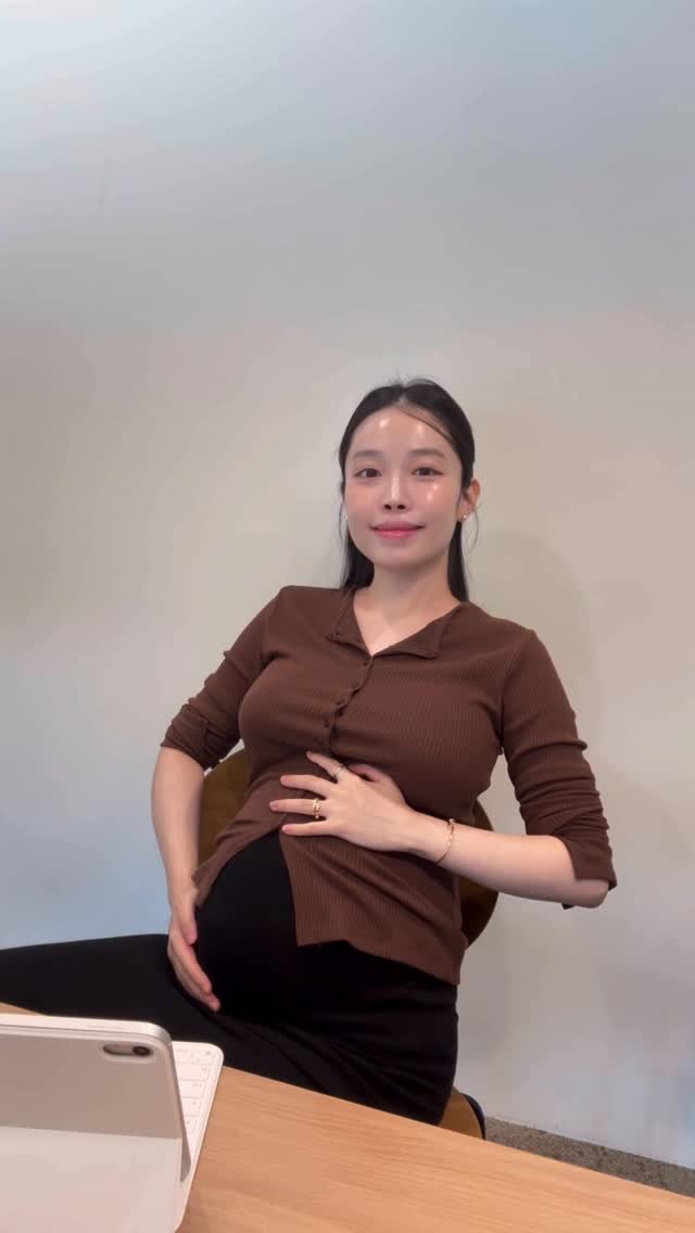 lovelip_jin 게시물 이미지: 실시간 오늘….🤎 영상 주인공은 마지막에😝
아마 오늘이 출산 전 마지막 출근 &...