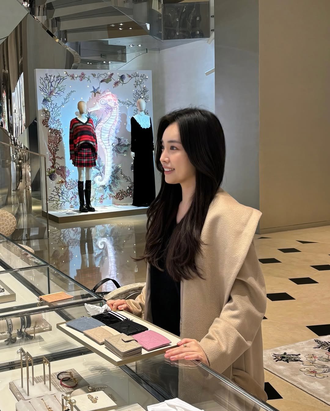 Photo by 러블립진 강현진 on December 07, 2024.