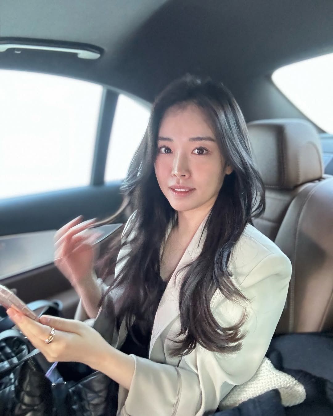 Photo by 러블립진 강현진 on December 06, 2024.