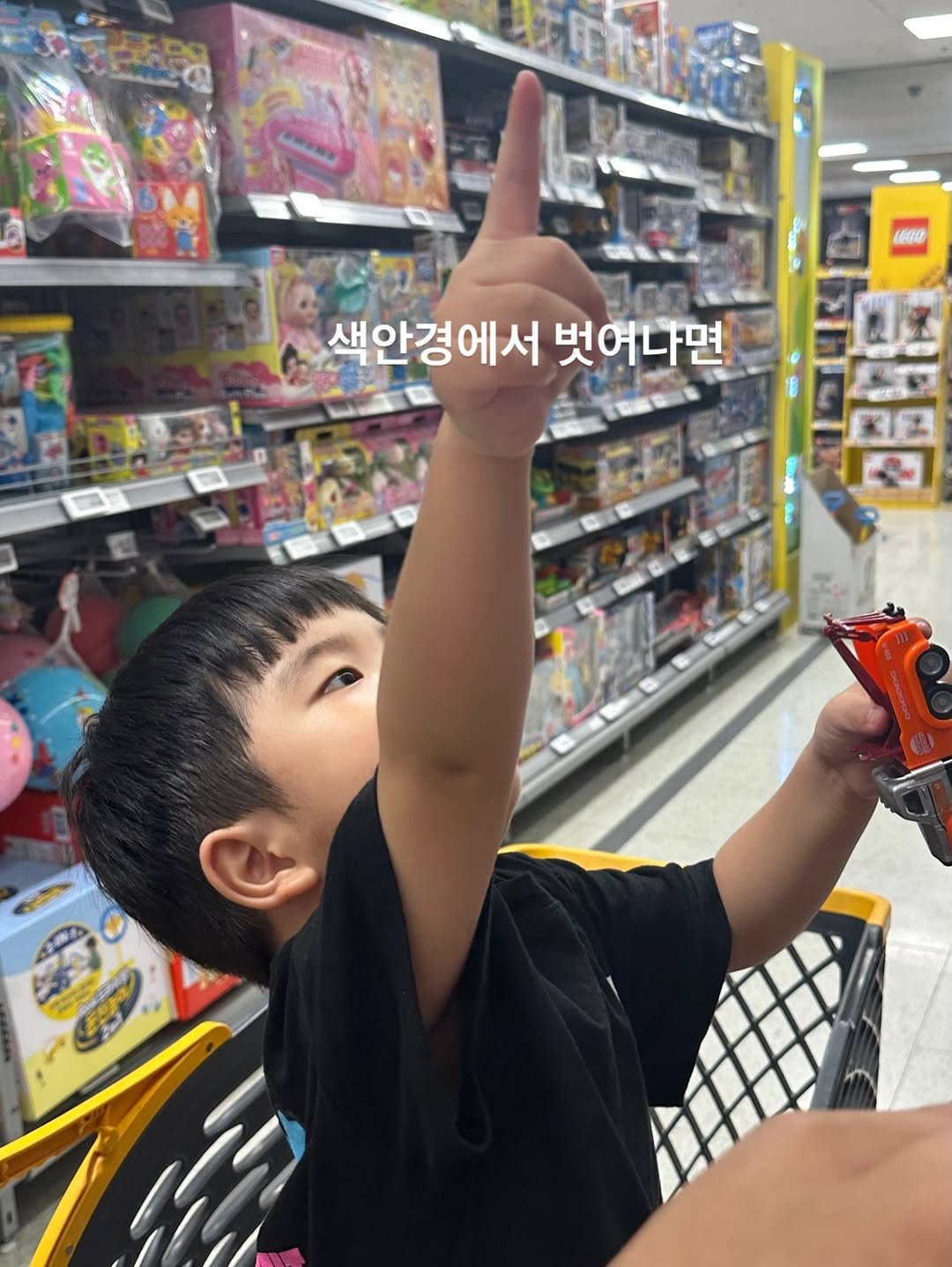 lovely_real_yeon 게시물 이미지: 온라인은 내게 기회였고, 기적이었다.

“이게 진짜라면, 정말이라면..
한번도...