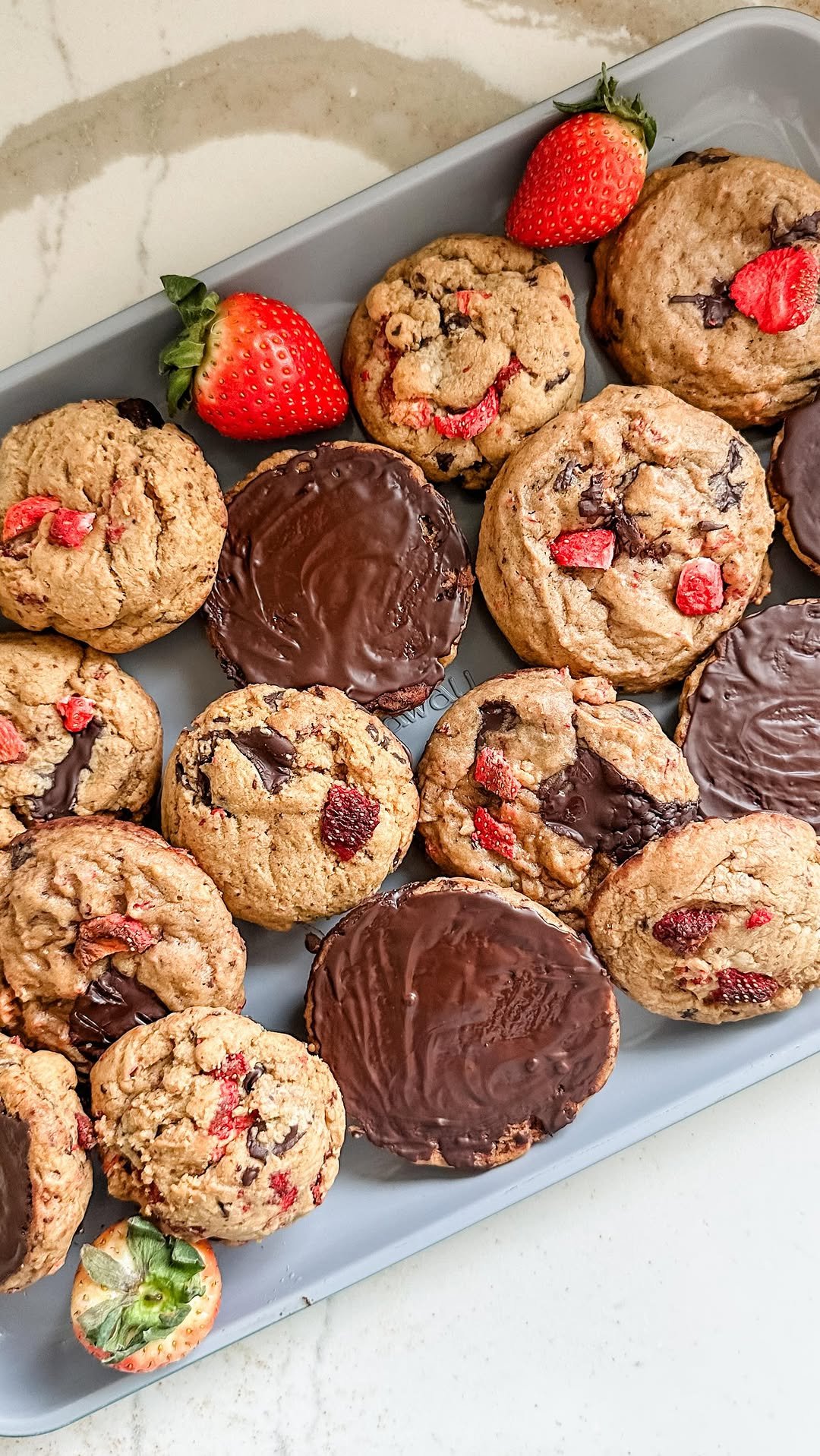 lovelydelites 게시물 이미지: Ok SO don’t be mad at me…but chocolate covered...