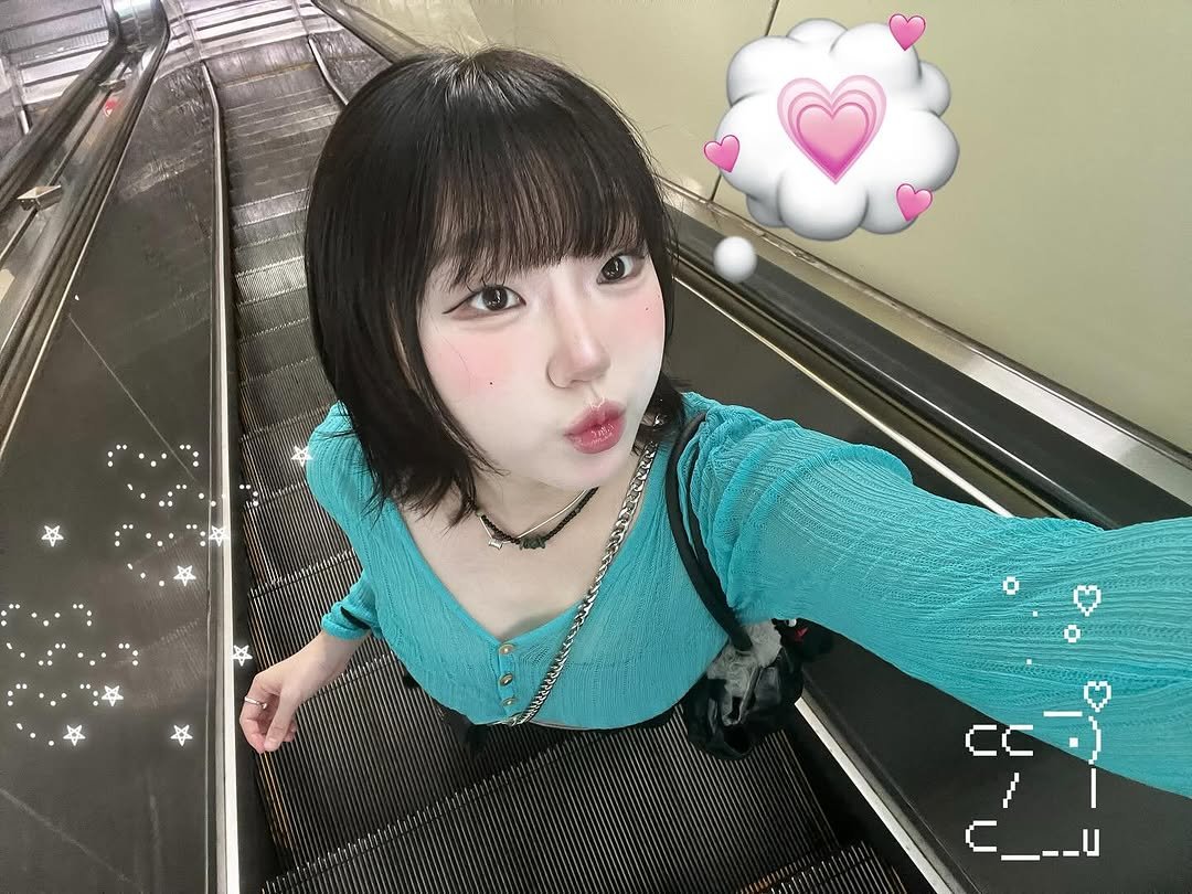 Photo by 강예빈 on July 13, 2025. May be a selfie of 1 person, hair and text.