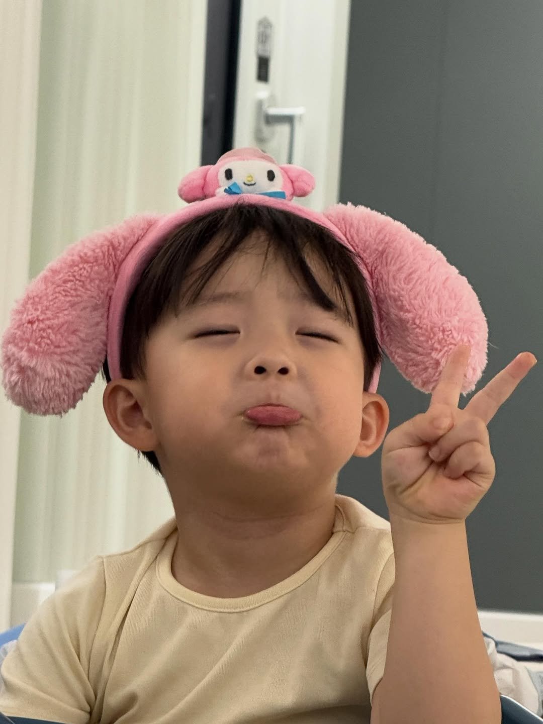 Photo by 이윤아 (태요미네) on November 03, 2025. May be an image of baby, toy, hat and text.