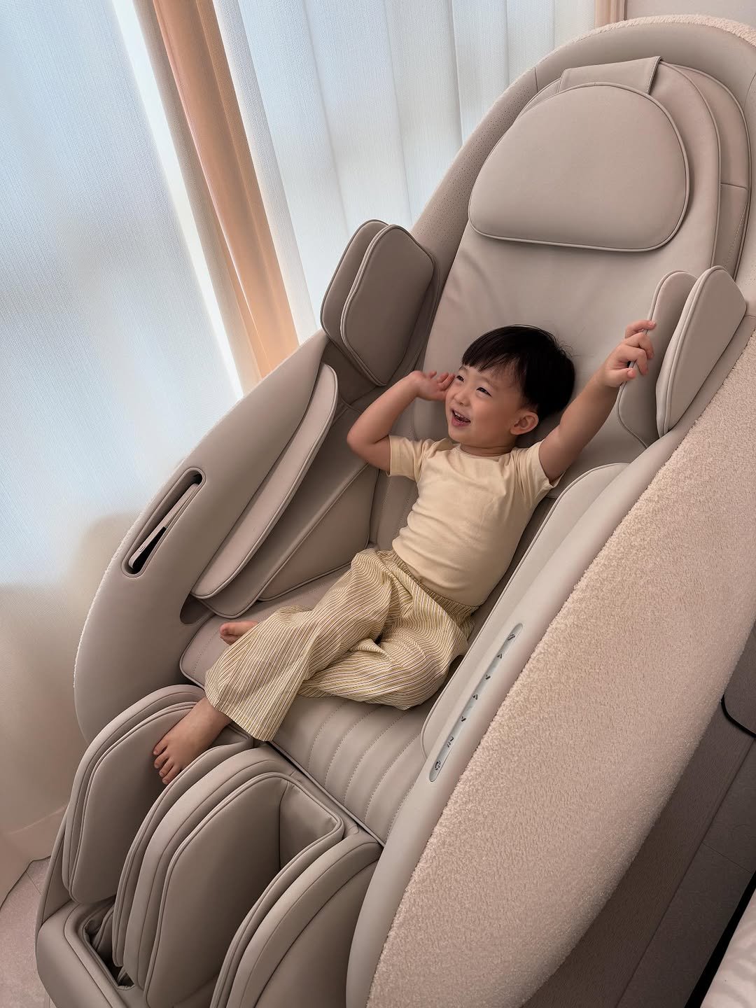 Photo shared by 이윤아 (태요미네) on September 26, 2025 tagging @ceragem_official. May be an image of 1 person, baby, sleeping, armchair, recliner and text.