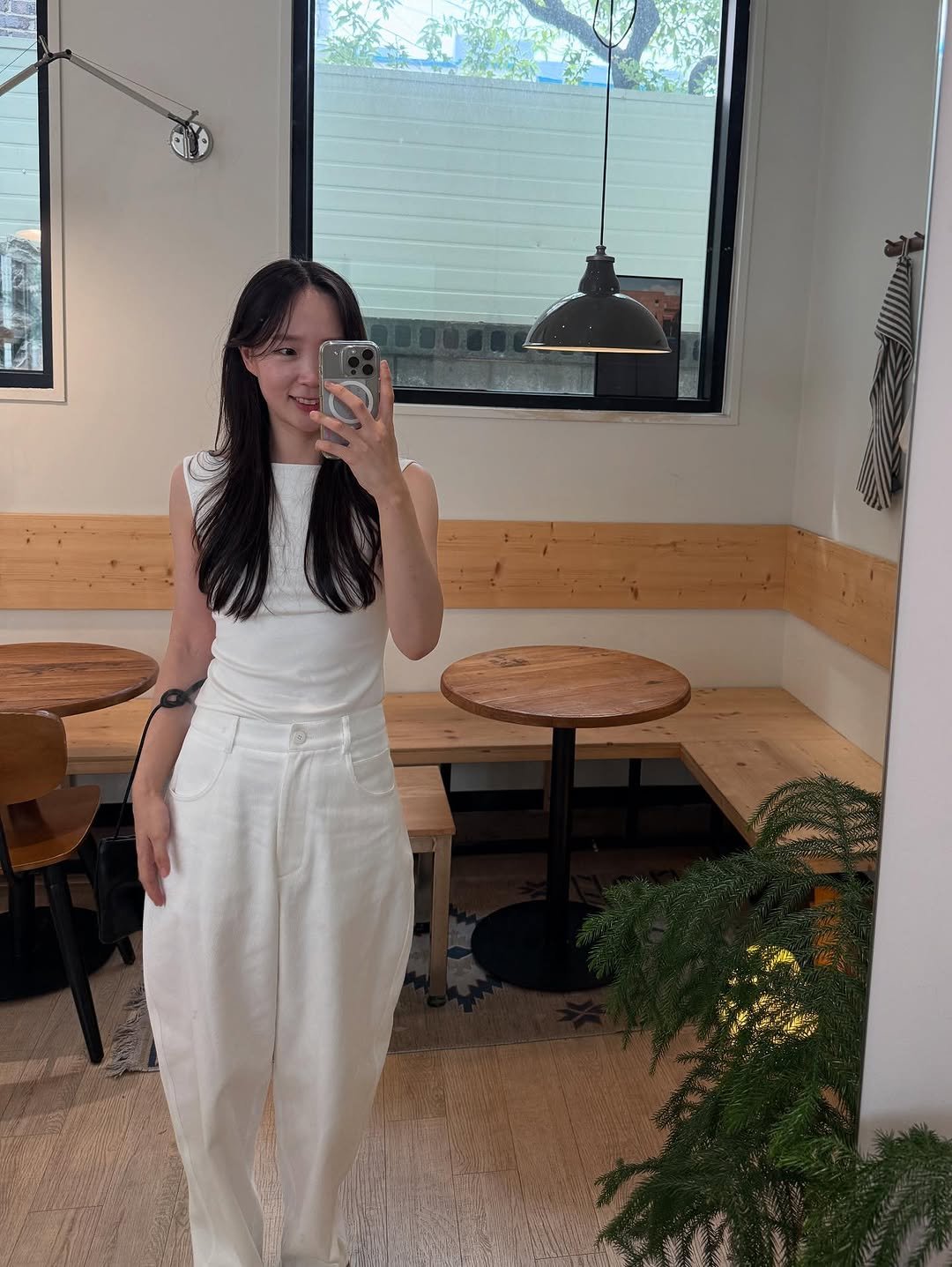Photo shared by 이윤아 on August 08, 2025 tagging @le17septembre. May be an image of 1 person, cornflower and text.